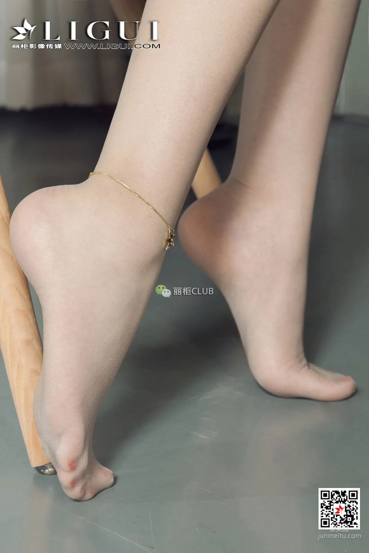 Model 劉镗《辦公室肉絲襪美腿絲足》 [麗櫃Ligui] 寫真集 53
