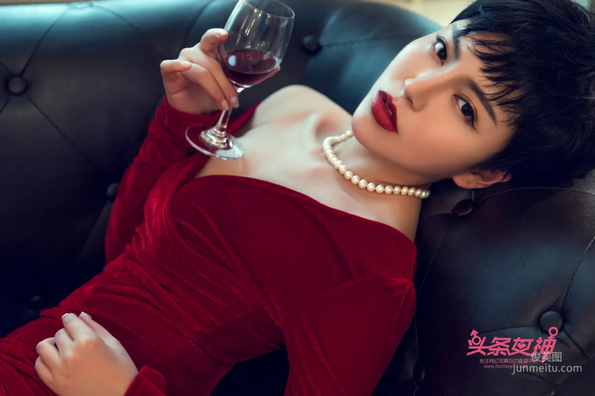 卓然《黑紗白紗》 [頭條女神Toutiaogirls] 寫真集 30