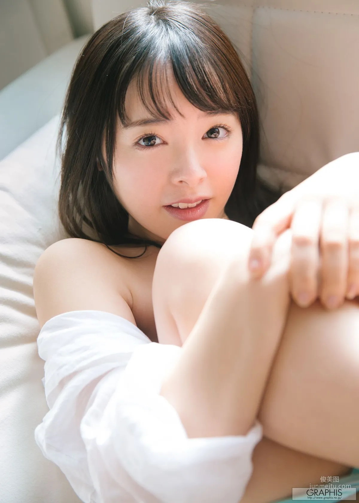 Yuna Ogura 小倉由菜 [Graphis] Gravure 初脫ぎ娘 寫真集 10