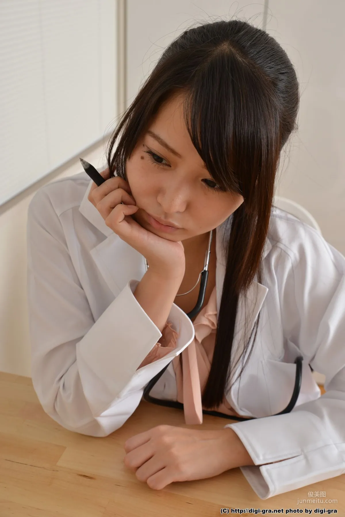 [Digi-Graデジグラ] Tohno Miho 通野未帆《黑絲醫生》 Set09 寫真集 7