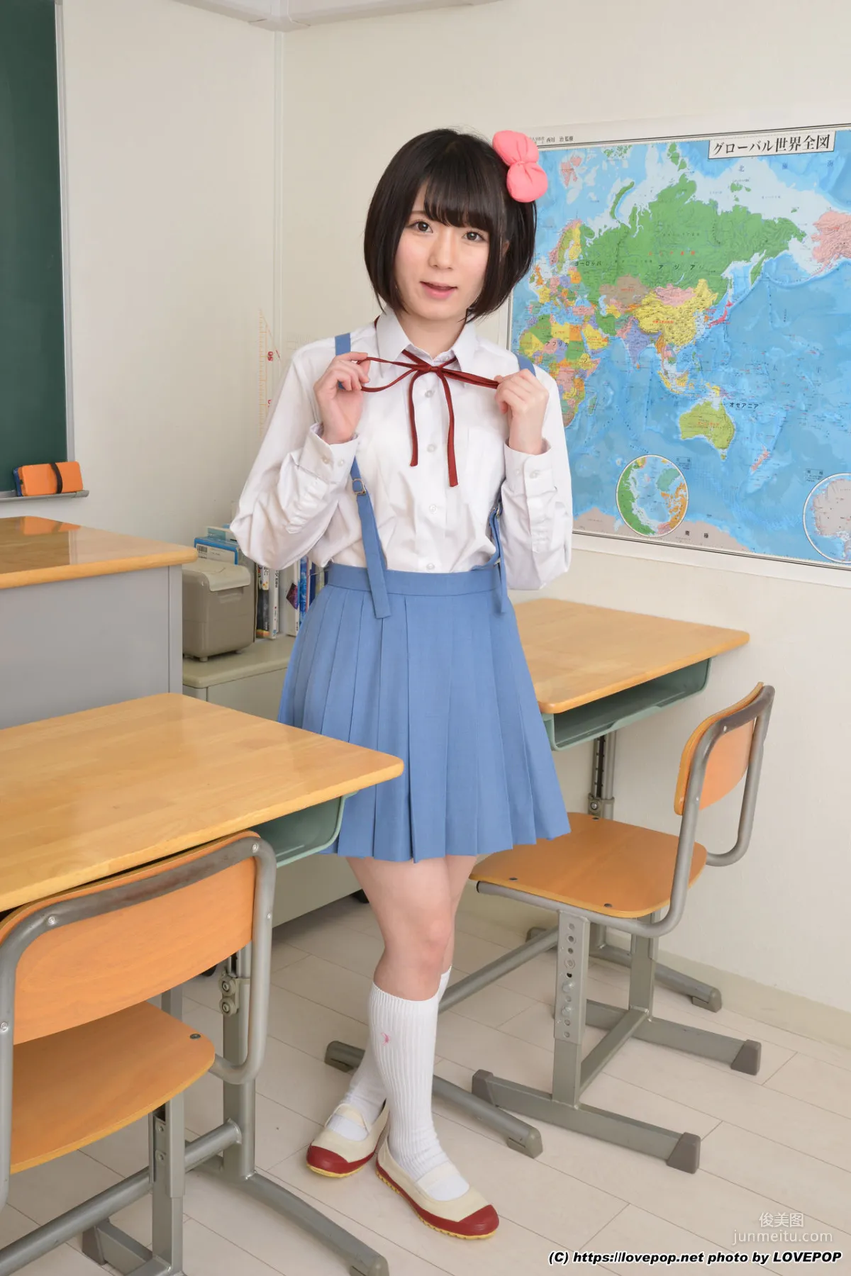 [LovePop] 篠崎みお《教室校服系列》 Set07 写真集7