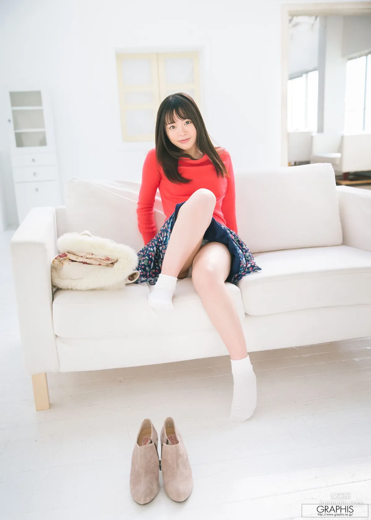 Yuna Ogura 小倉由菜 [Graphis] Gravure 初脫ぎ娘 寫真集 53