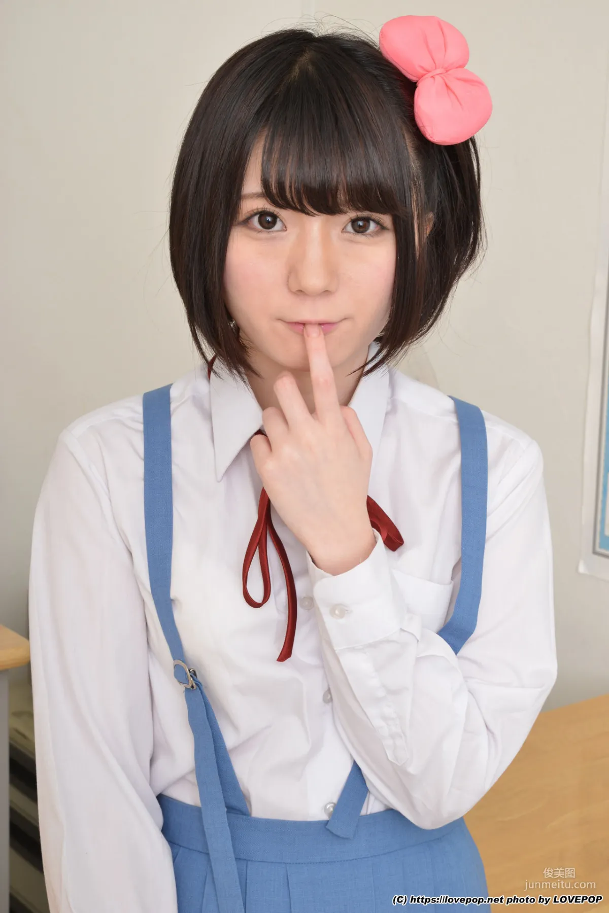 [LovePop] 篠崎みお《教室校服系列》 Set07 写真集6