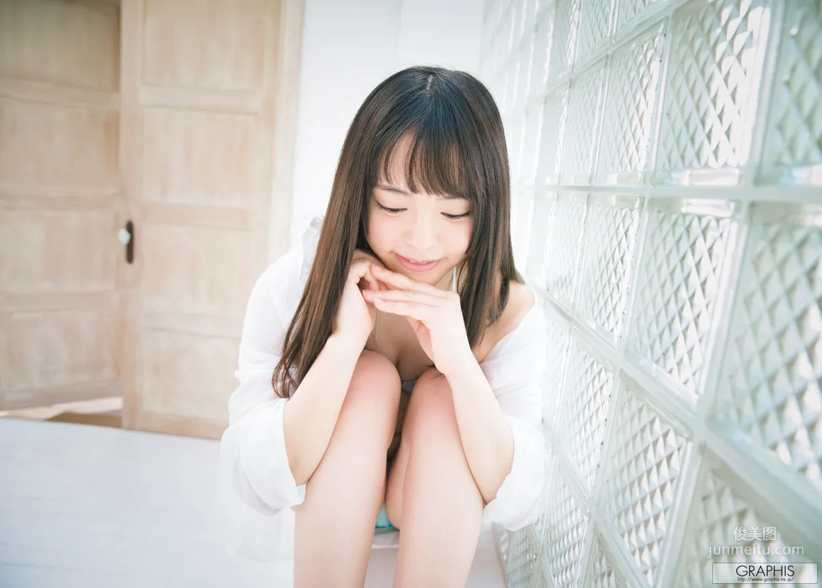 Yuna Ogura 小倉由菜 [Graphis] Gravure 初脫ぎ娘 寫真集 17