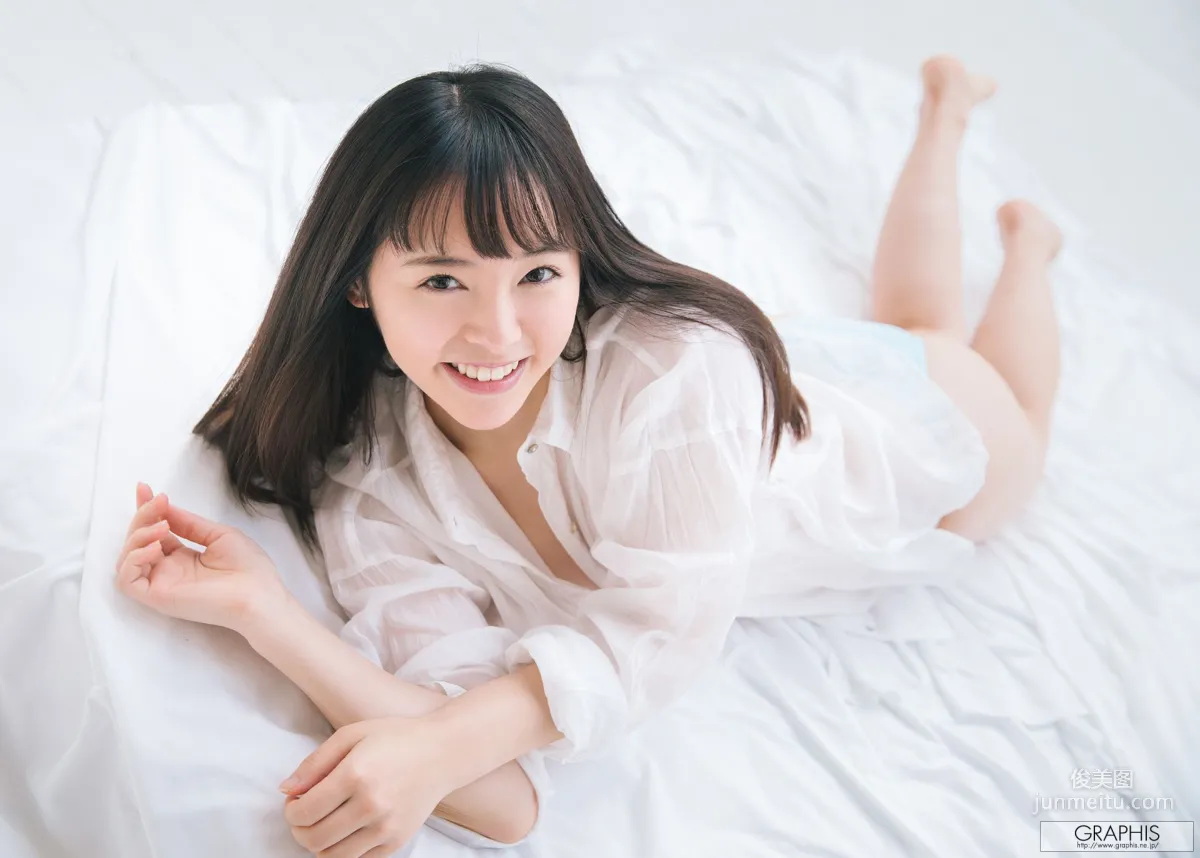 Yuna Ogura 小倉由菜 [Graphis] Gravure 初脫ぎ娘 寫真集 22