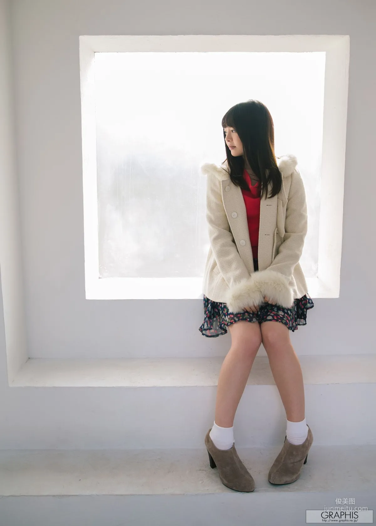 Yuna Ogura 小倉由菜 [Graphis] Gravure 初脫ぎ娘 寫真集 55