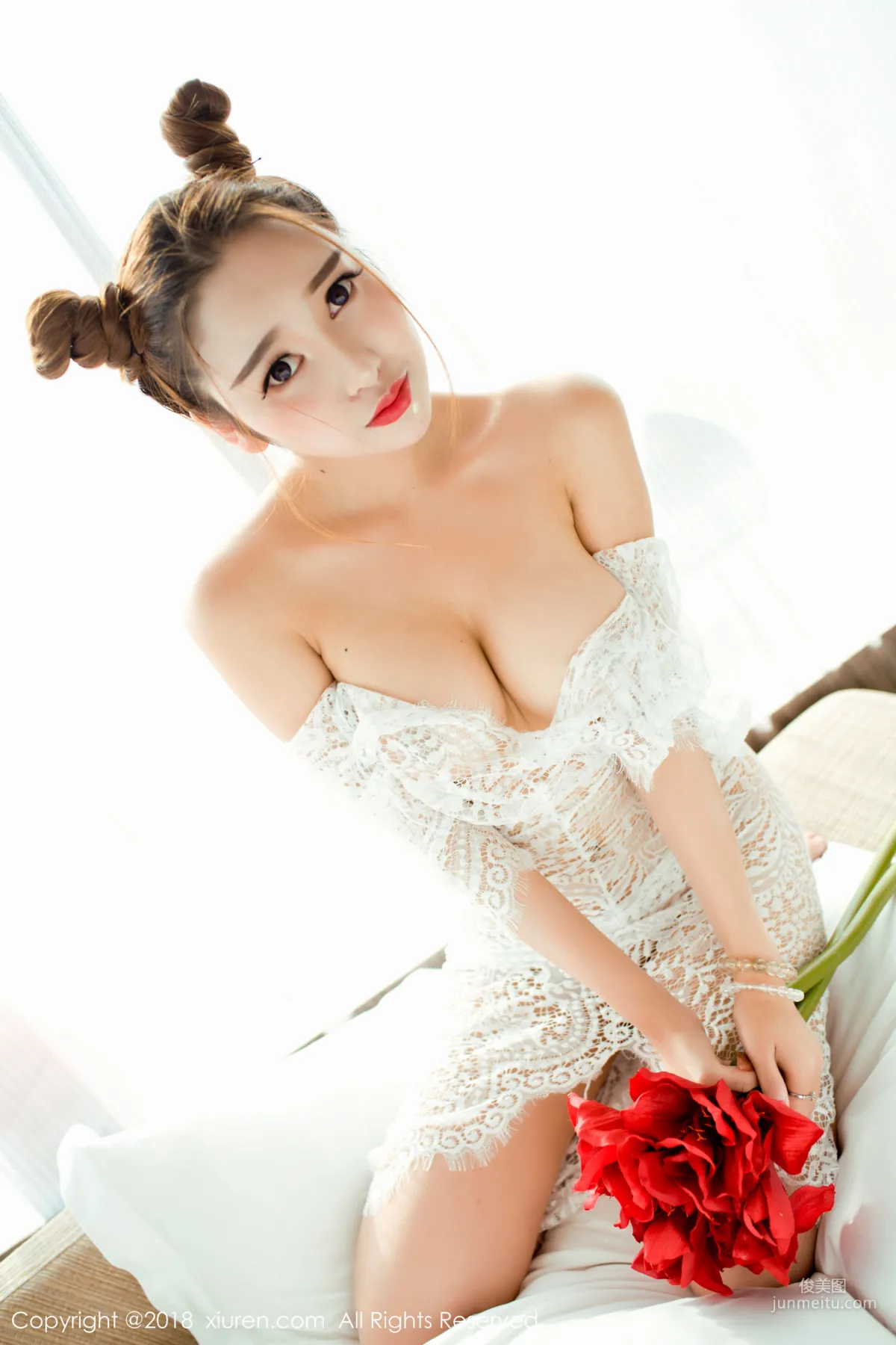 李梓熙《性感E罩杯巨乳美女》 [秀人網XIUREN] No.985 寫真集 8