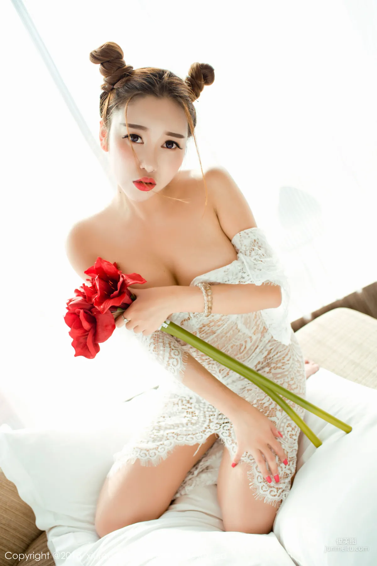 李梓熙《性感E罩杯巨乳美女》 [秀人網XIUREN] No.985 寫真集 10
