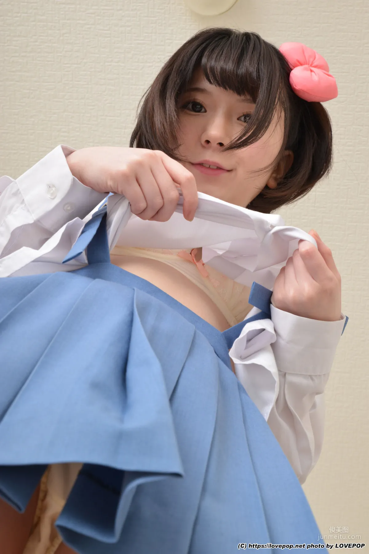 [LovePop] 篠崎みお《教室校服系列》 Set07 写真集47