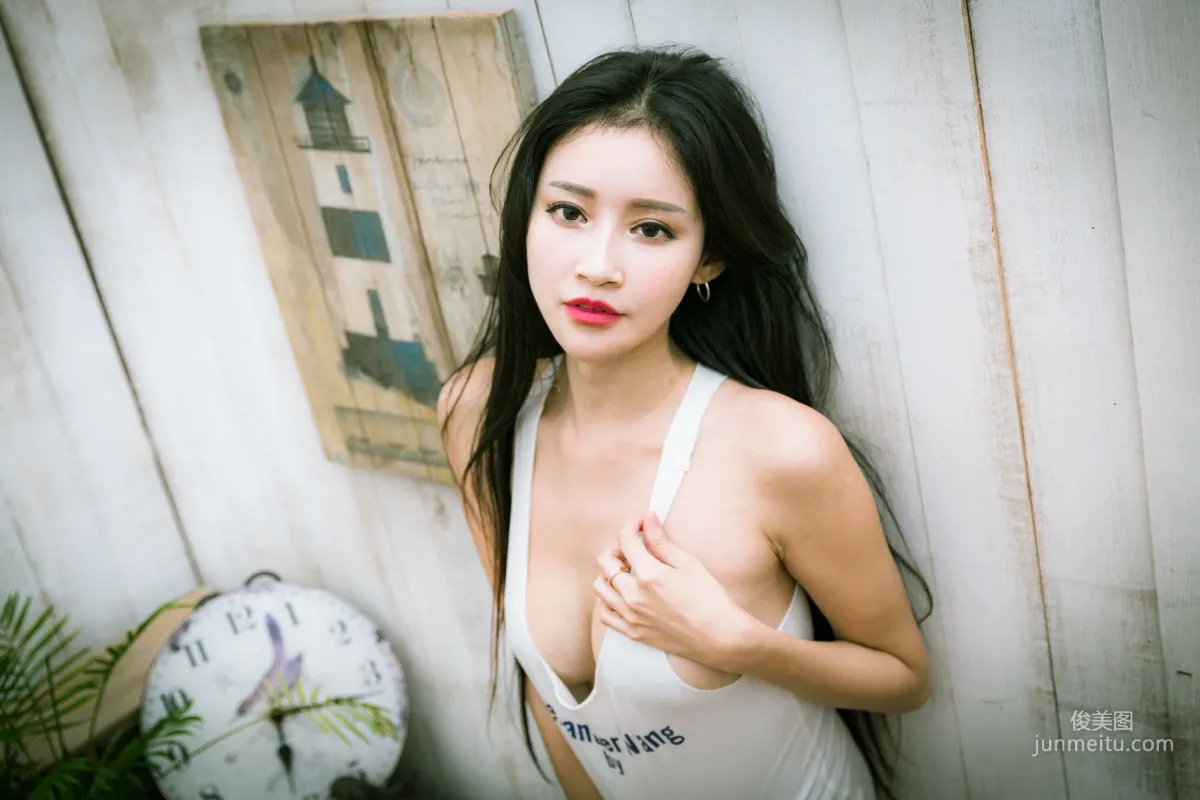 [台灣網紅美女] 詹艾葳Avril《内衣性感秀》 寫真集 82