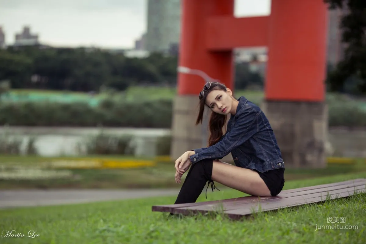 [台灣網紅美女] 蔡譯心《寶藏巖(3套服裝）》 寫真集 4
