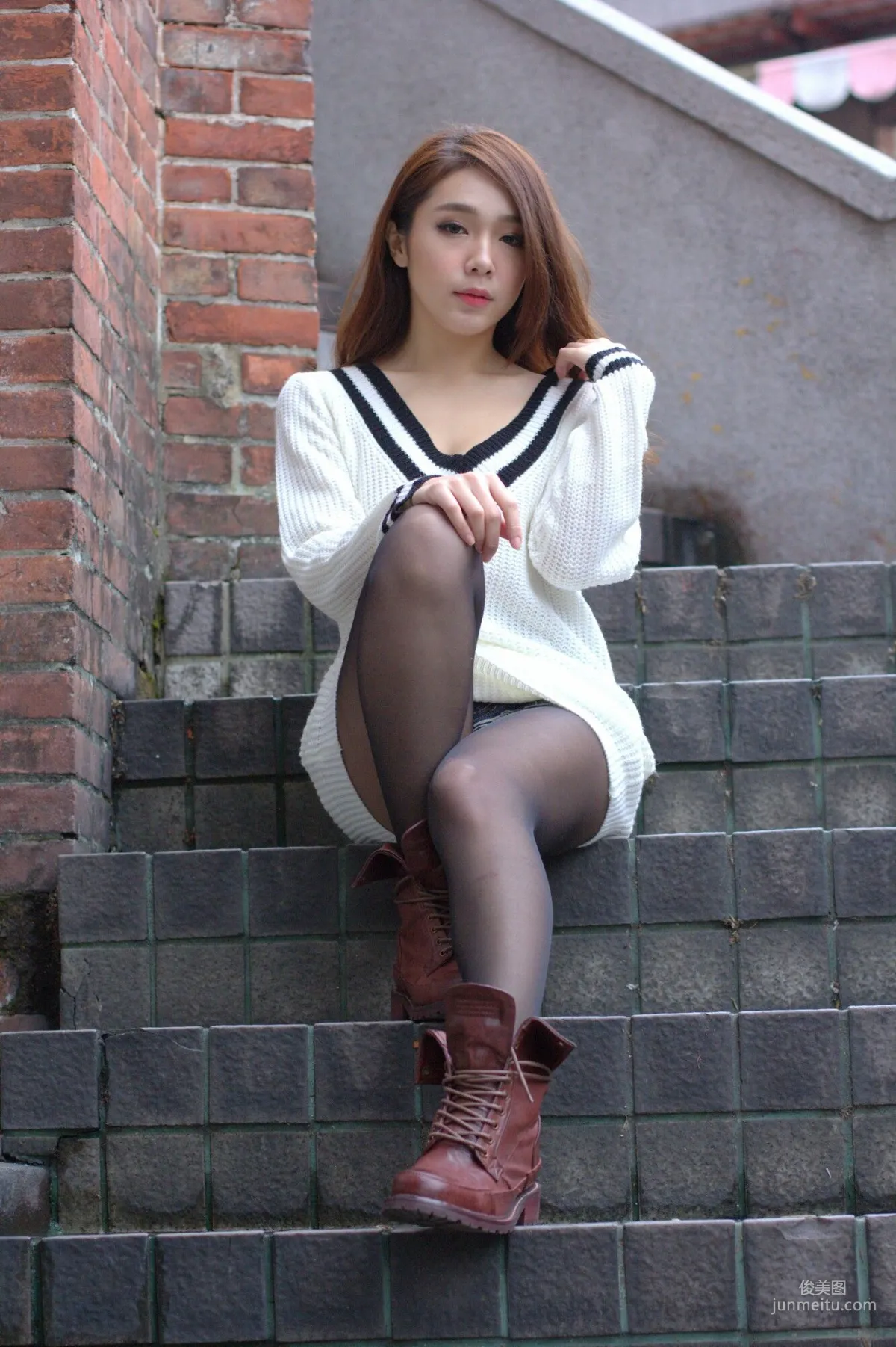 [台灣網紅美女] Baby66 黑絲街拍 寫真集 13