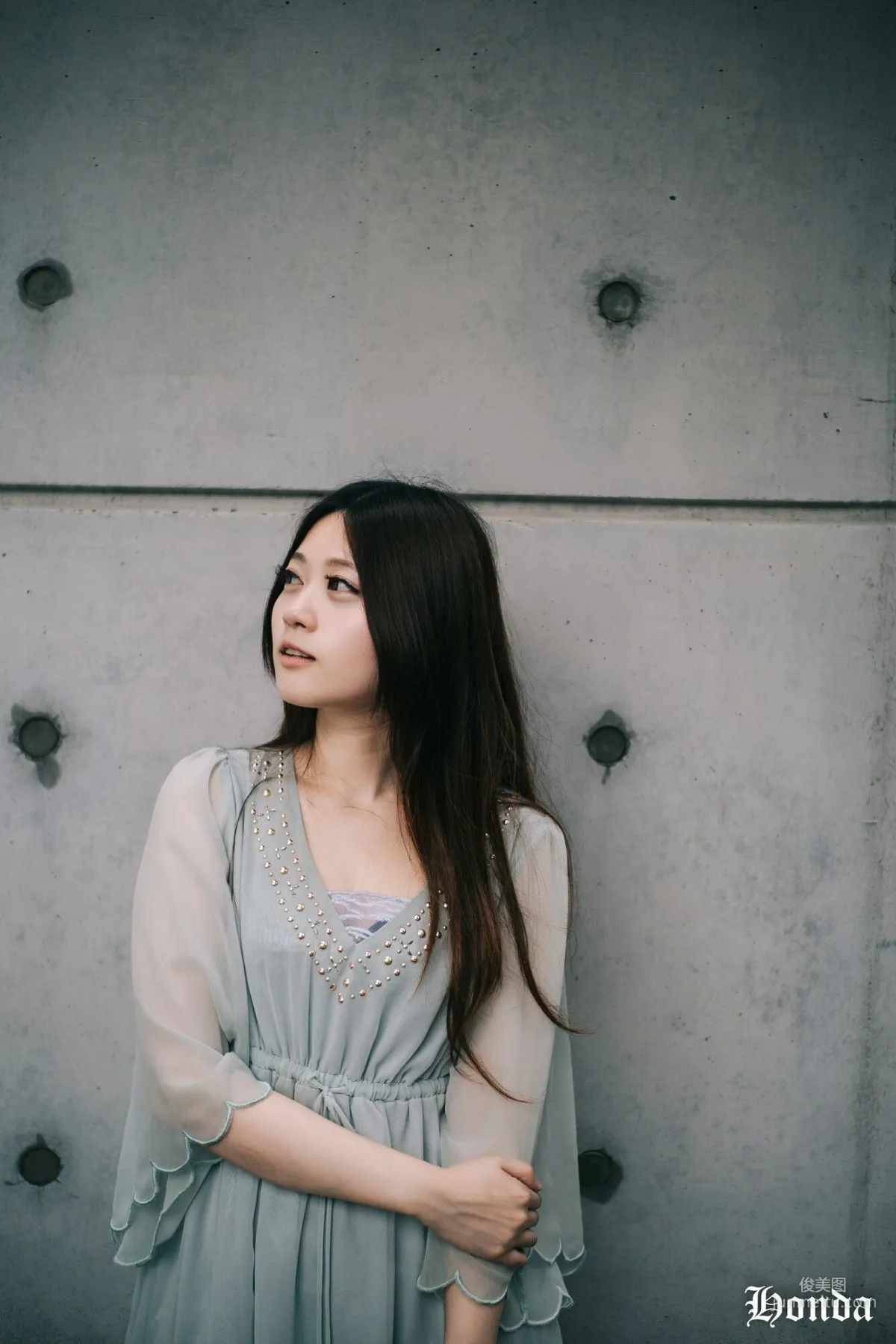 [台灣網紅美女] Becky OL服裝三套 寫真集 31