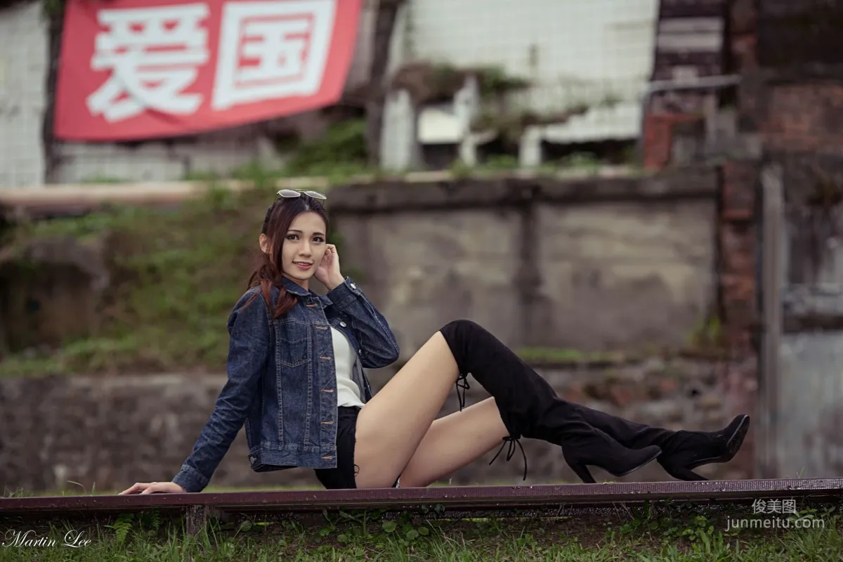 [台灣網紅美女] 蔡譯心《寶藏巖(3套服裝）》 寫真集 61
