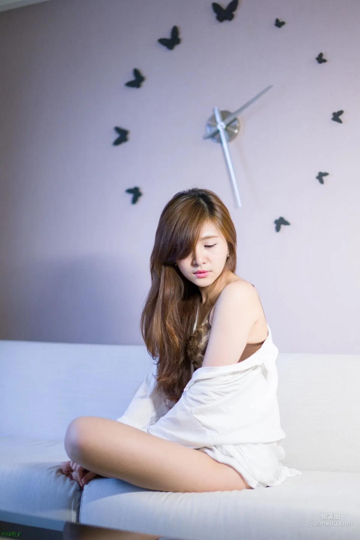 [台灣正妹] 邱艾比Abbie 黑絲OL内衣賞 寫真集 94