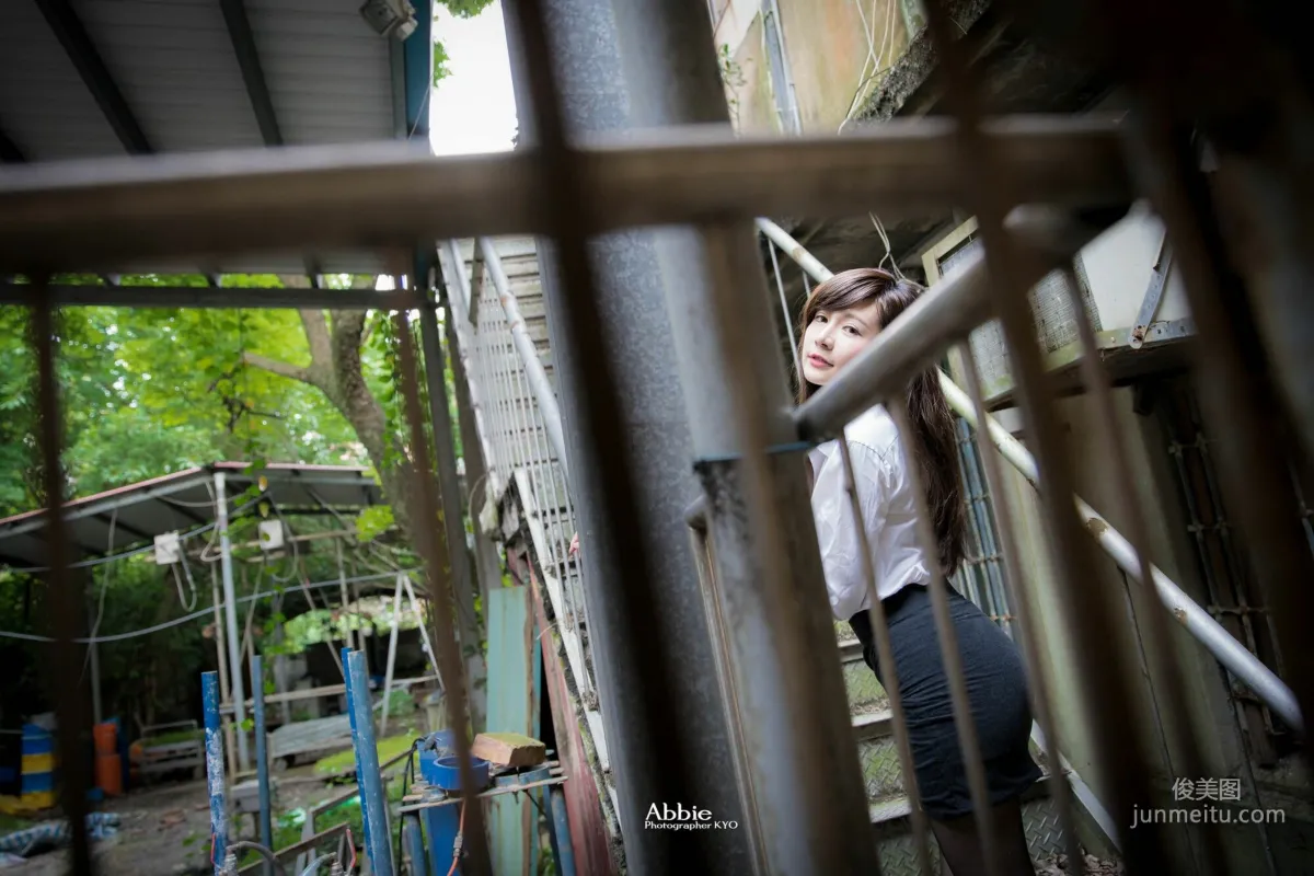 [台湾正妹] 邱艾比Abbie 黑丝OL内衣赏 写真集3