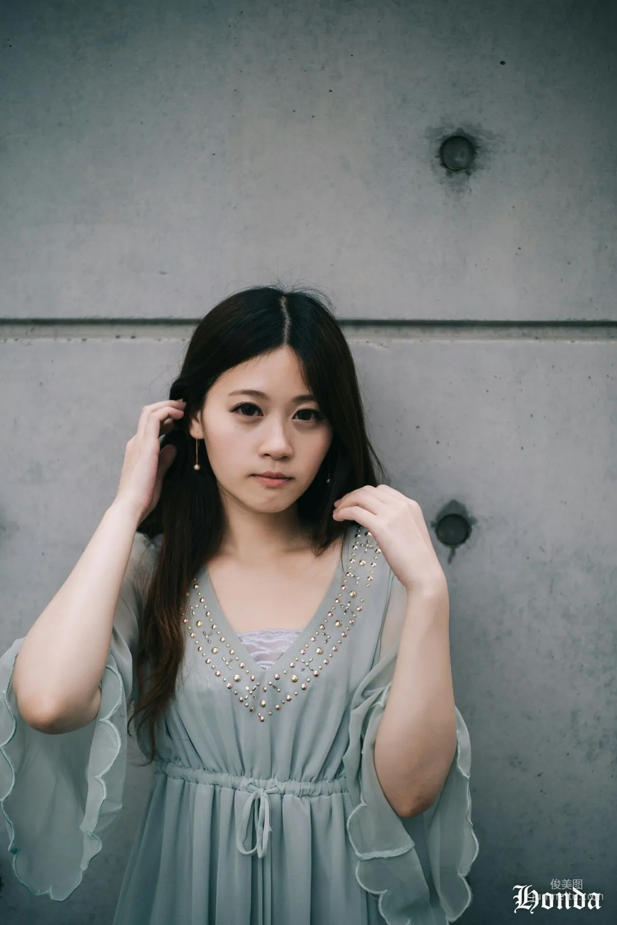 [台灣網紅美女] Becky OL服裝三套 寫真集 28
