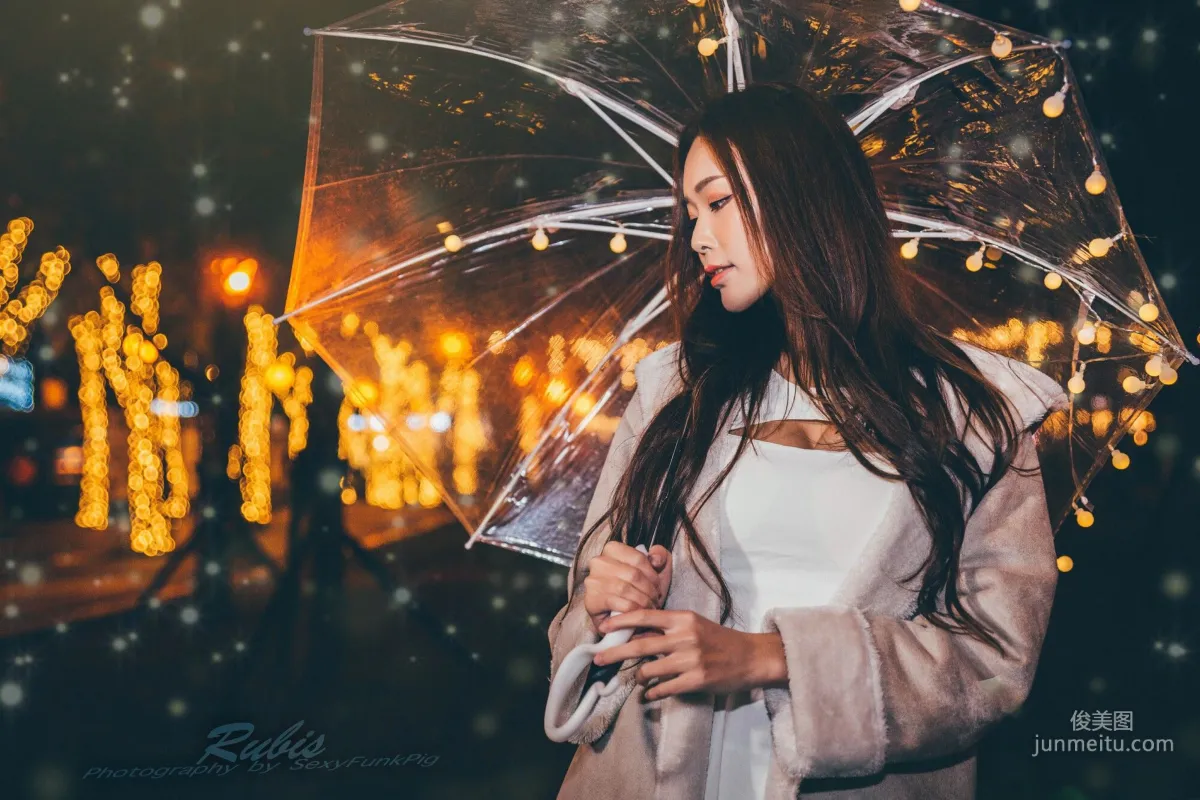 [台湾正妹] 黄上晏Rubis 新北耶誕城夜拍 写真集4