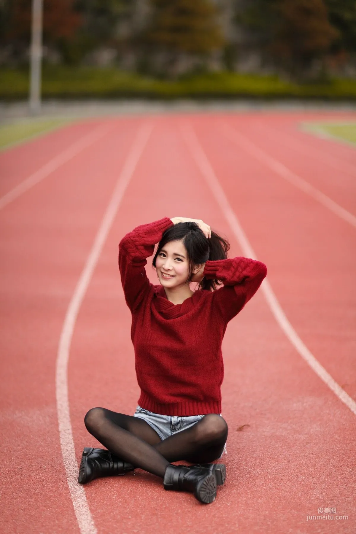 [台灣女神] 孟潔 (兩套服裝） 寫真集 28
