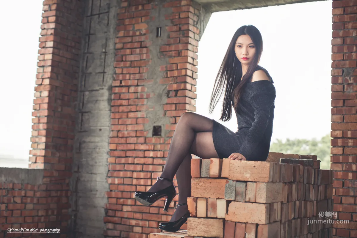 [台灣嫩模] Jenny《黑絲外拍》 寫真集 30