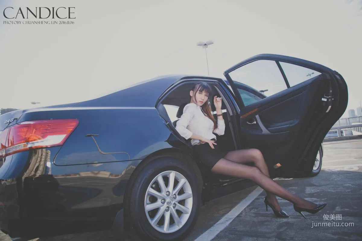[台灣嫩模] 蔡譯心Candice《車外拍》 寫真集 47