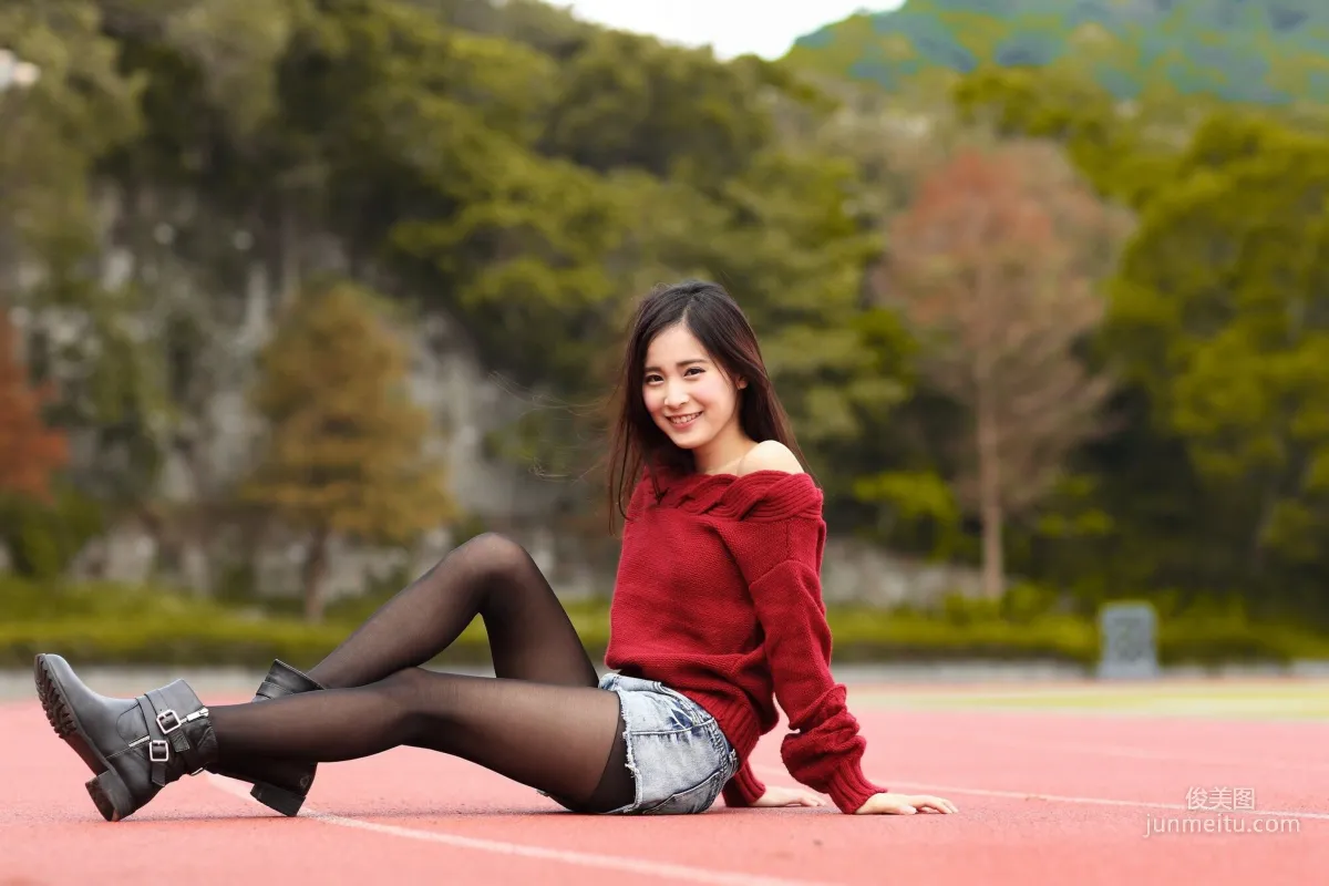 [台灣女神] 孟潔 (兩套服裝） 寫真集 31
