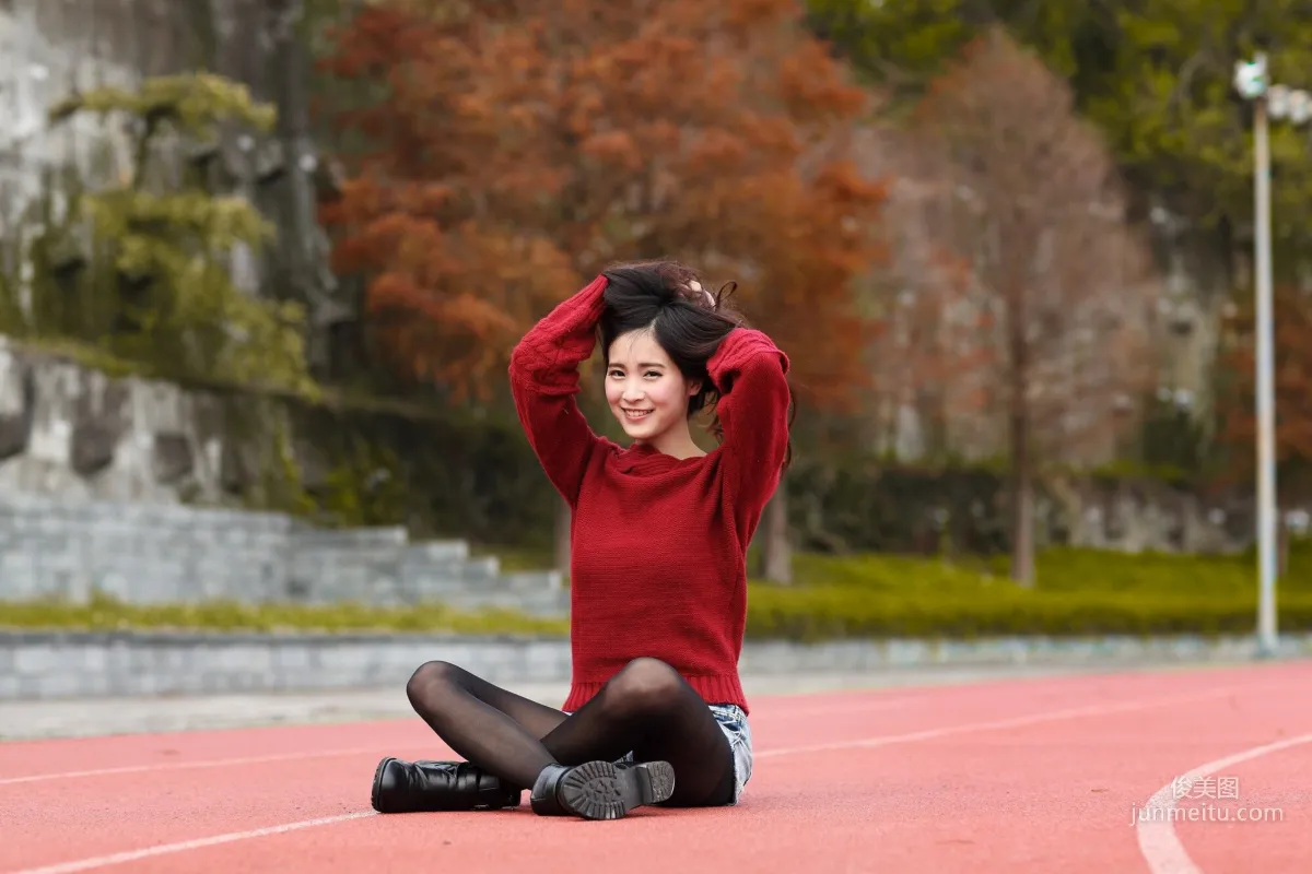 [台灣女神] 孟潔 (兩套服裝） 寫真集 25