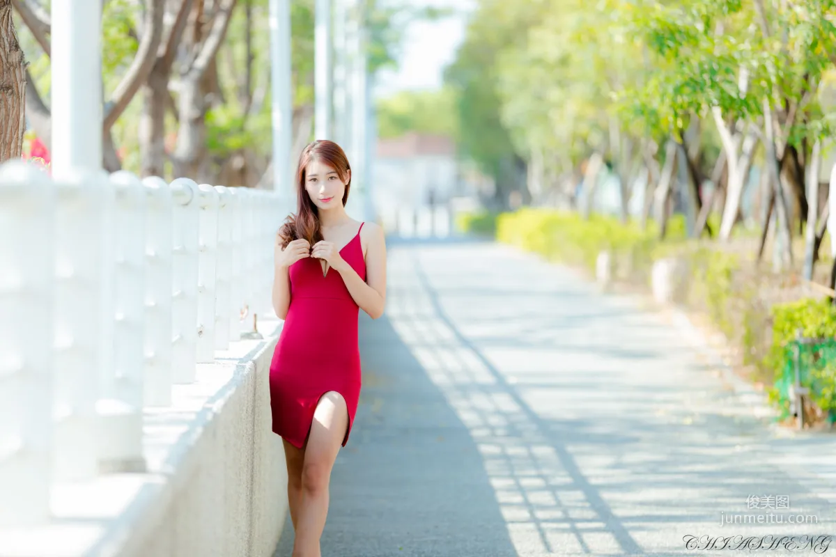 [台灣女神] 小雨 - 性感時裝外拍 寫真集 4