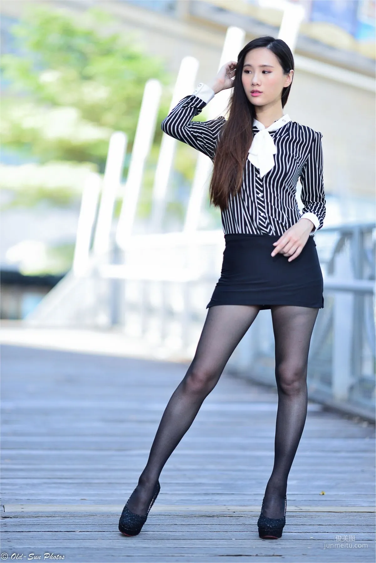 [台湾正妹] 张小米 - 黑丝OL女郎外拍 写真集56