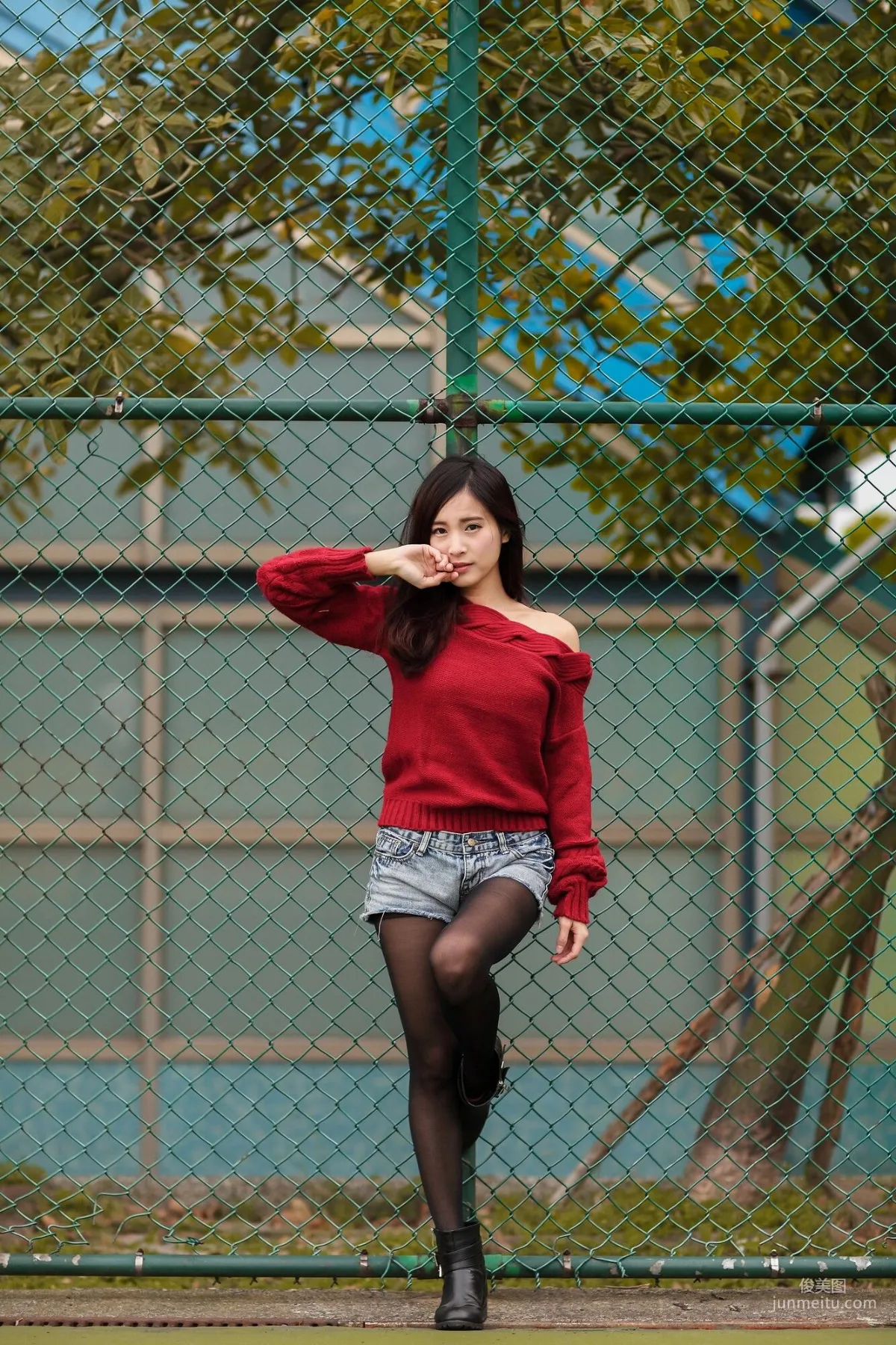 [台灣女神] 孟潔 (兩套服裝） 寫真集 45