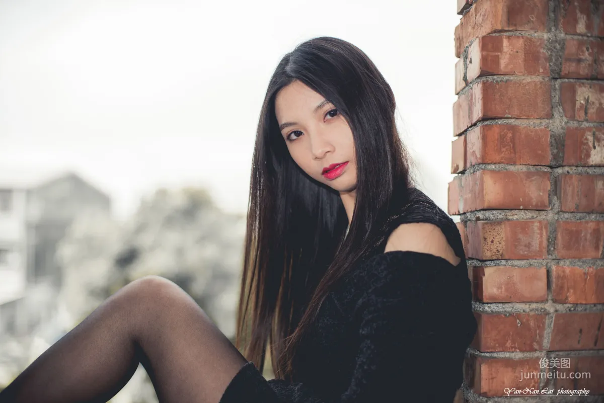 [台灣嫩模] Jenny《黑絲外拍》 寫真集 28