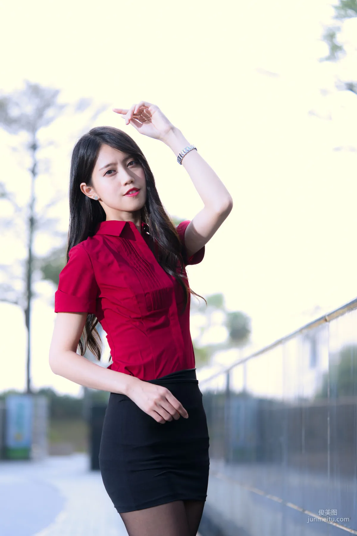 [台灣網紅美女] Candy寶兒《夢時代黑絲街拍》 寫真集 9