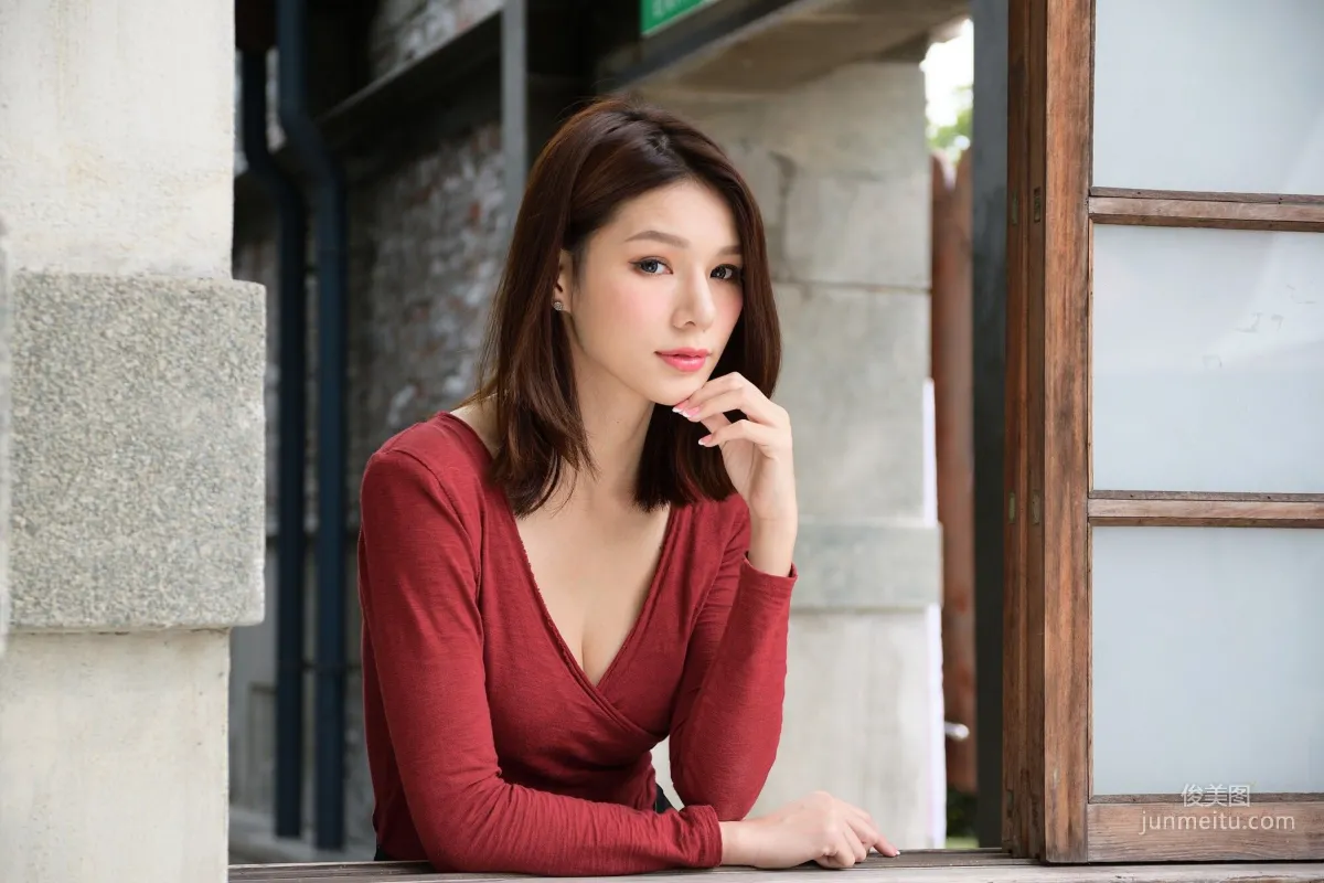 [台灣網紅美女] Kate - 外拍超短皮裙系列 寫真集 27