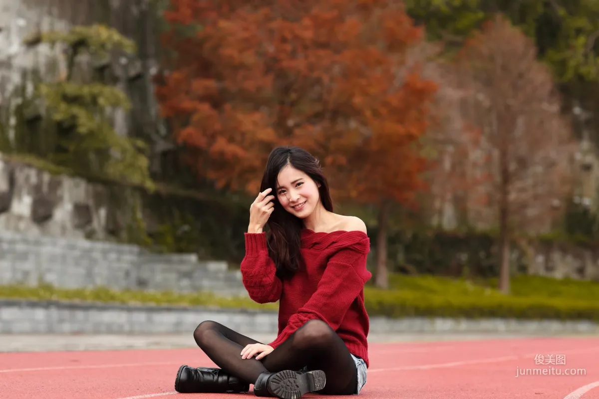 [台灣女神] 孟潔 (兩套服裝） 寫真集 24