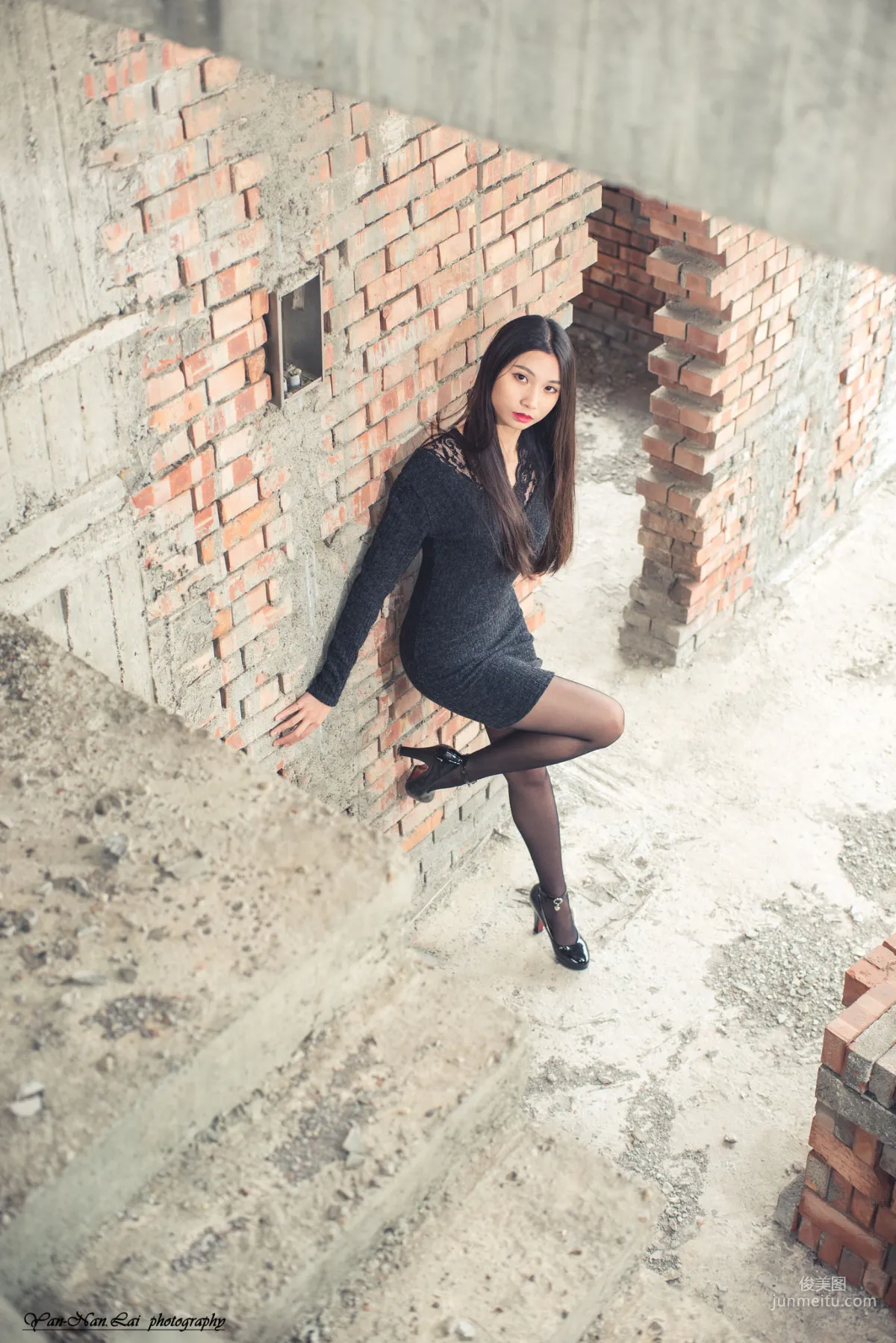 [台灣嫩模] Jenny《黑絲外拍》 寫真集 20