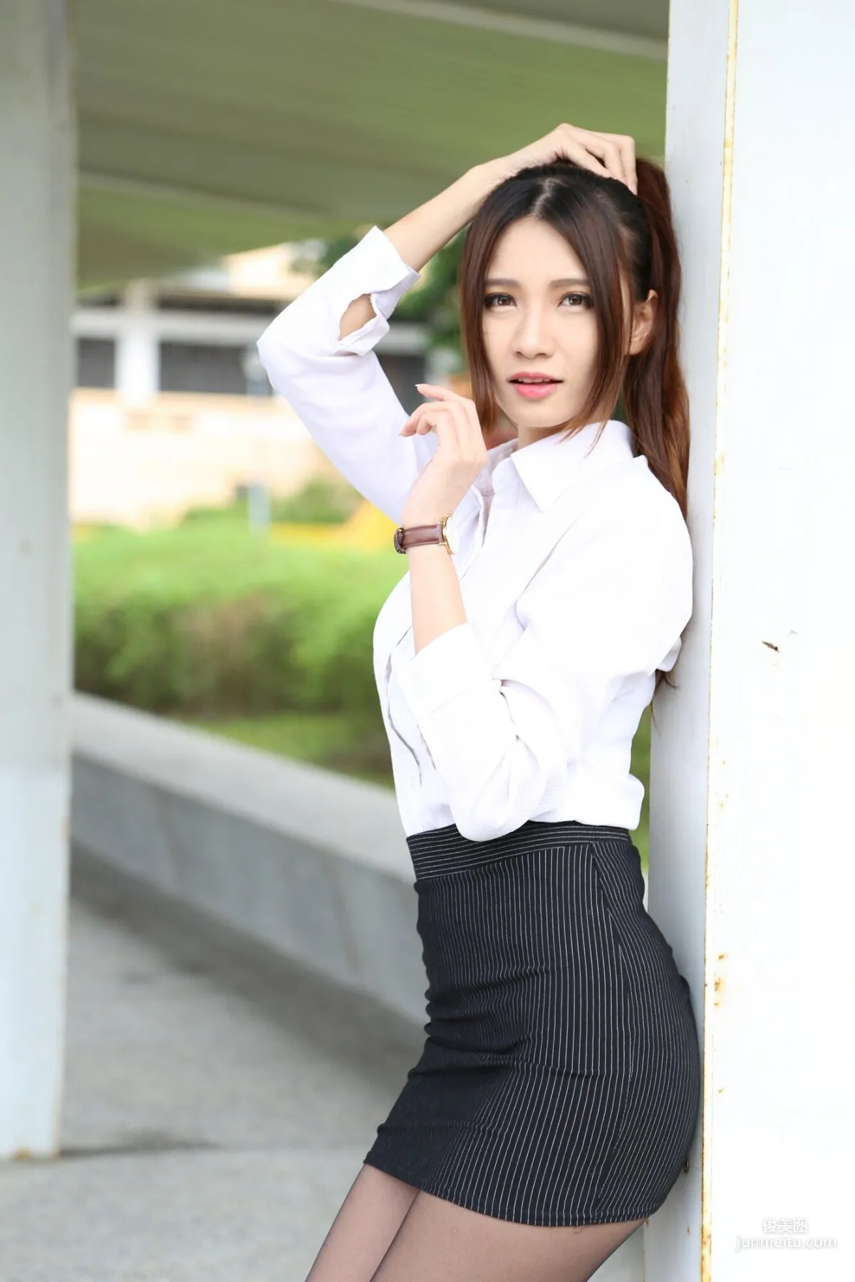 [台灣嫩模] 蔡譯心Candice - 街拍黑絲OL 寫真集 59
