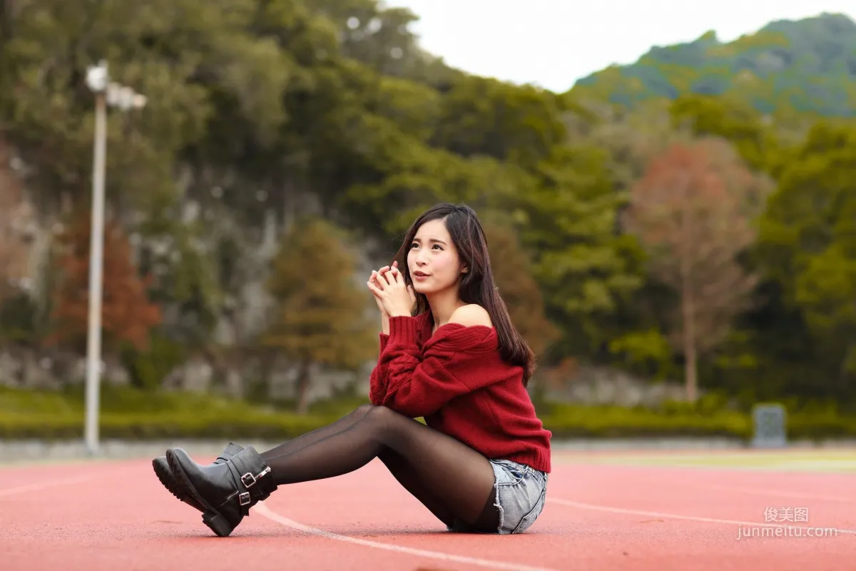 [台灣女神] 孟潔 (兩套服裝） 寫真集 29