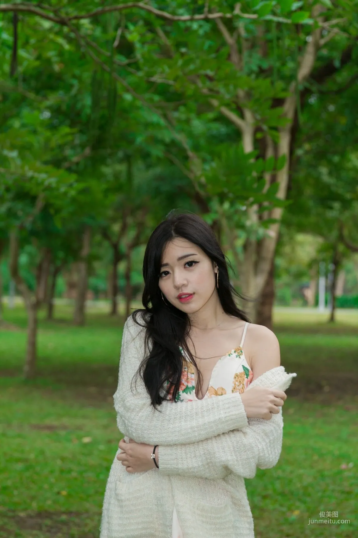 [台灣網紅美女] 謝立琪 大安森林公園 寫真集 3