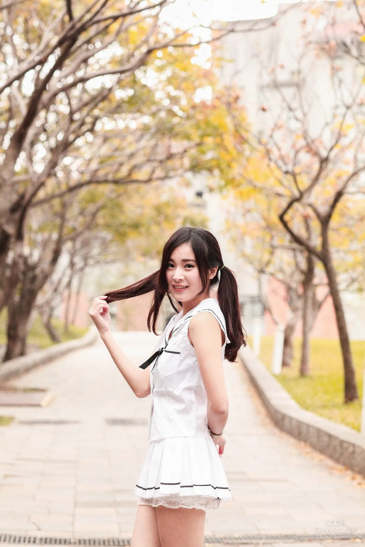 [台灣女神] 孟潔 (兩套服裝） 寫真集 88