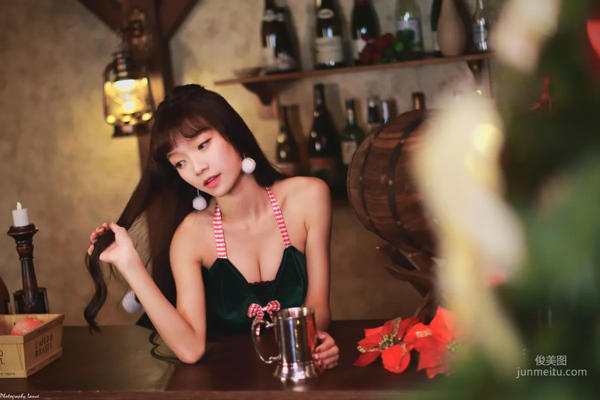 [台灣網紅美女] Kitty 2017聖誕女郎 聖誕酒館 寫真集 16