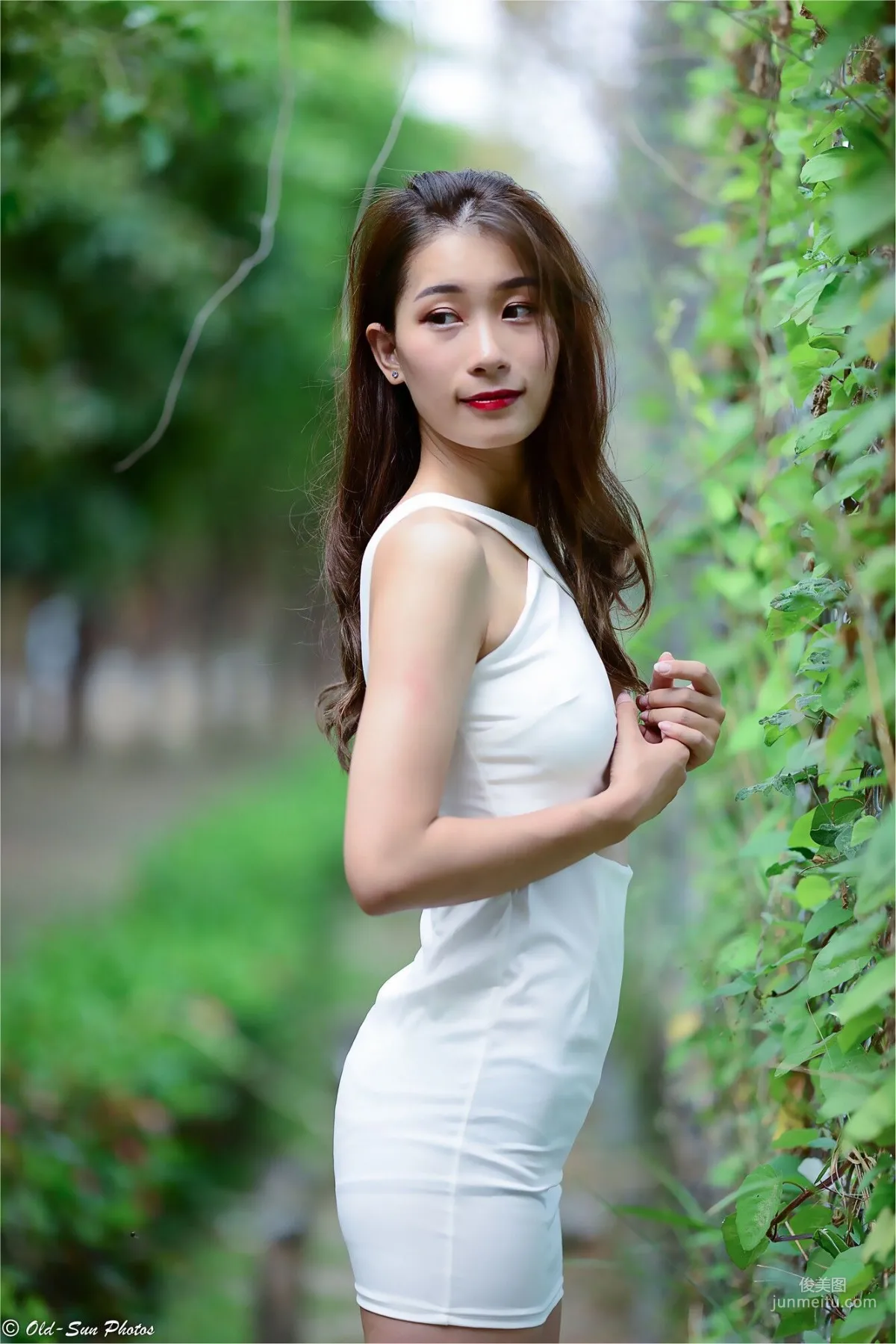 [台灣正妹] 小雨《左營植物園》 性感外拍 寫真集 35