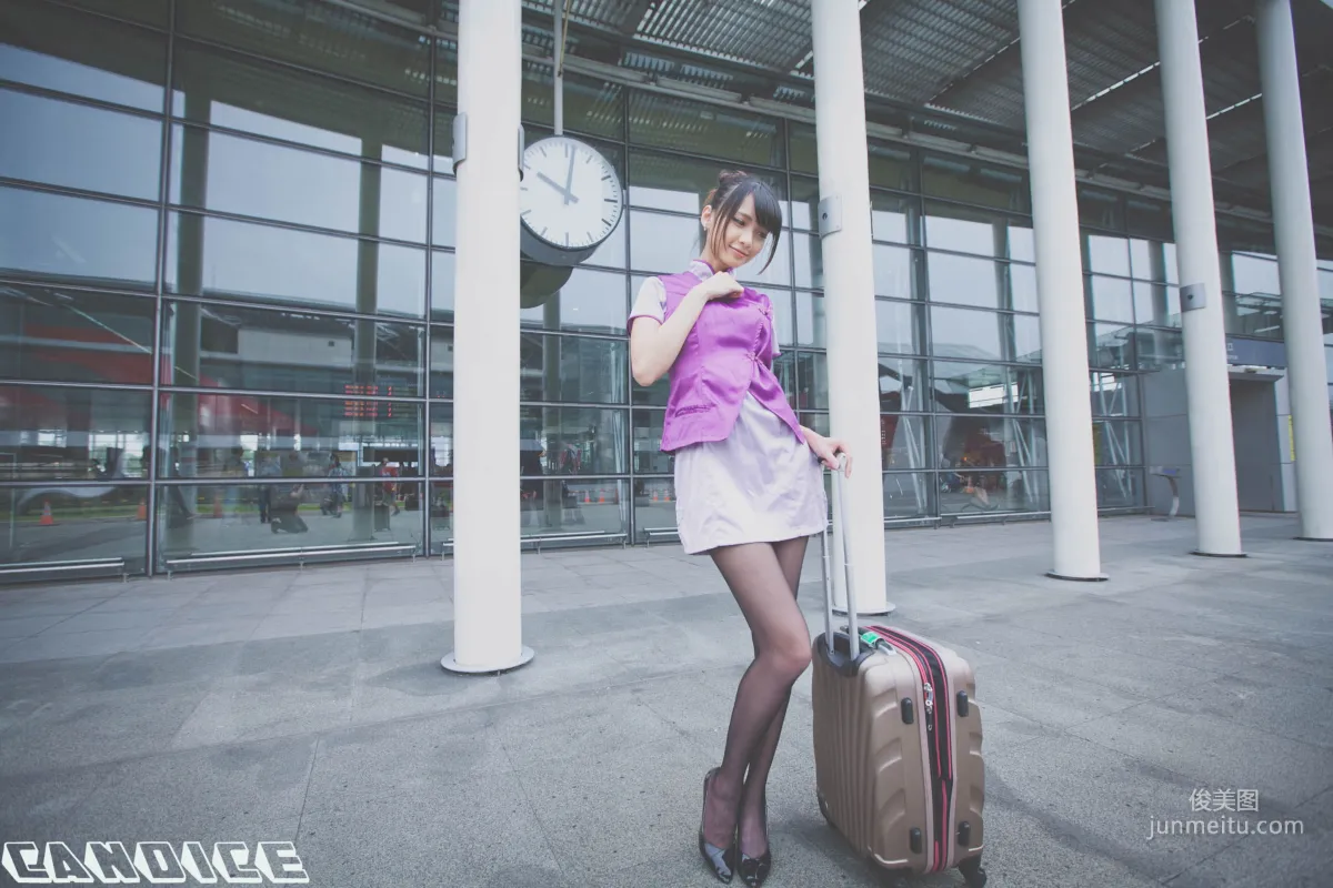 [台灣正妹] 蔡譯心Candice《空姐黑絲街拍》 寫真集 32