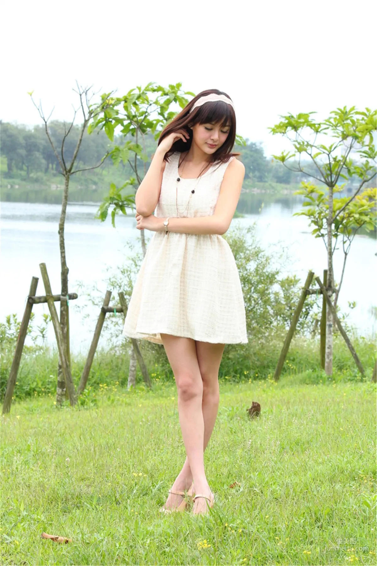 [台湾女神] 小梦《烏石港外拍》 写真集4