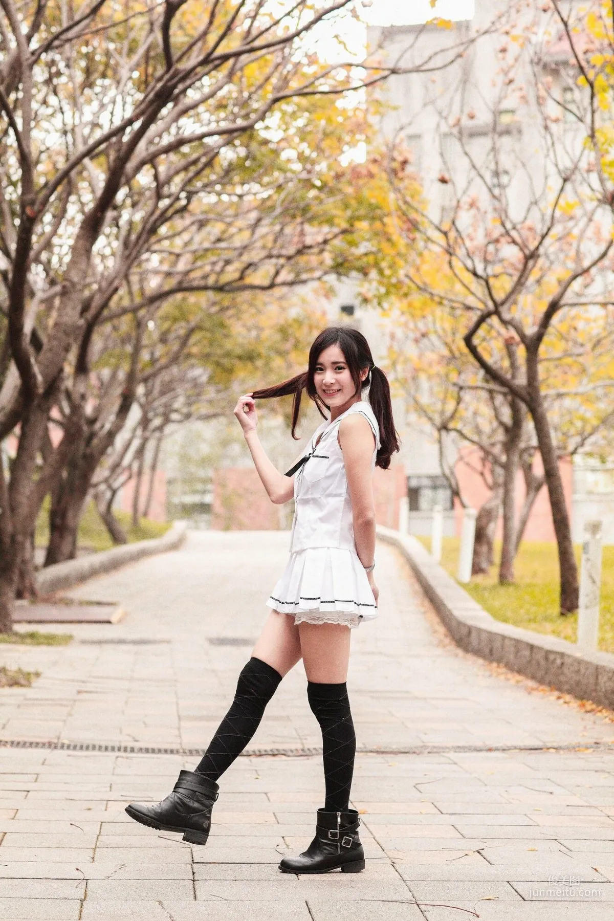 [台灣女神] 孟潔 (兩套服裝） 寫真集 87