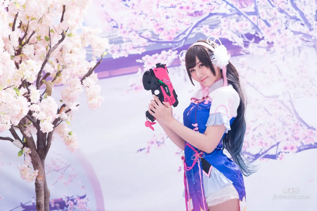 [台灣女神] 喬喬兒《琴棚電玩少女DVA》 寫真集 16