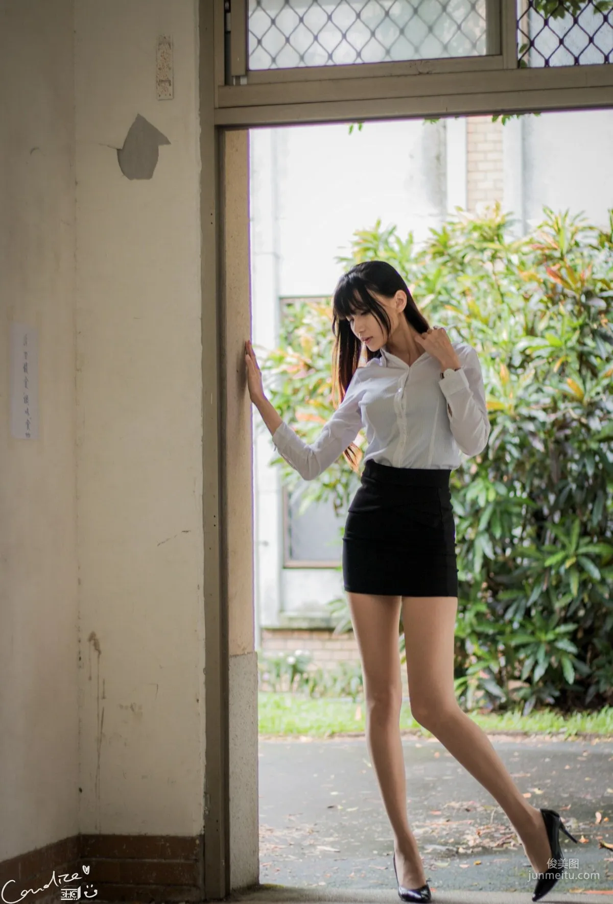 [台湾正妹] 蔡译心 - OL街拍 写真集15