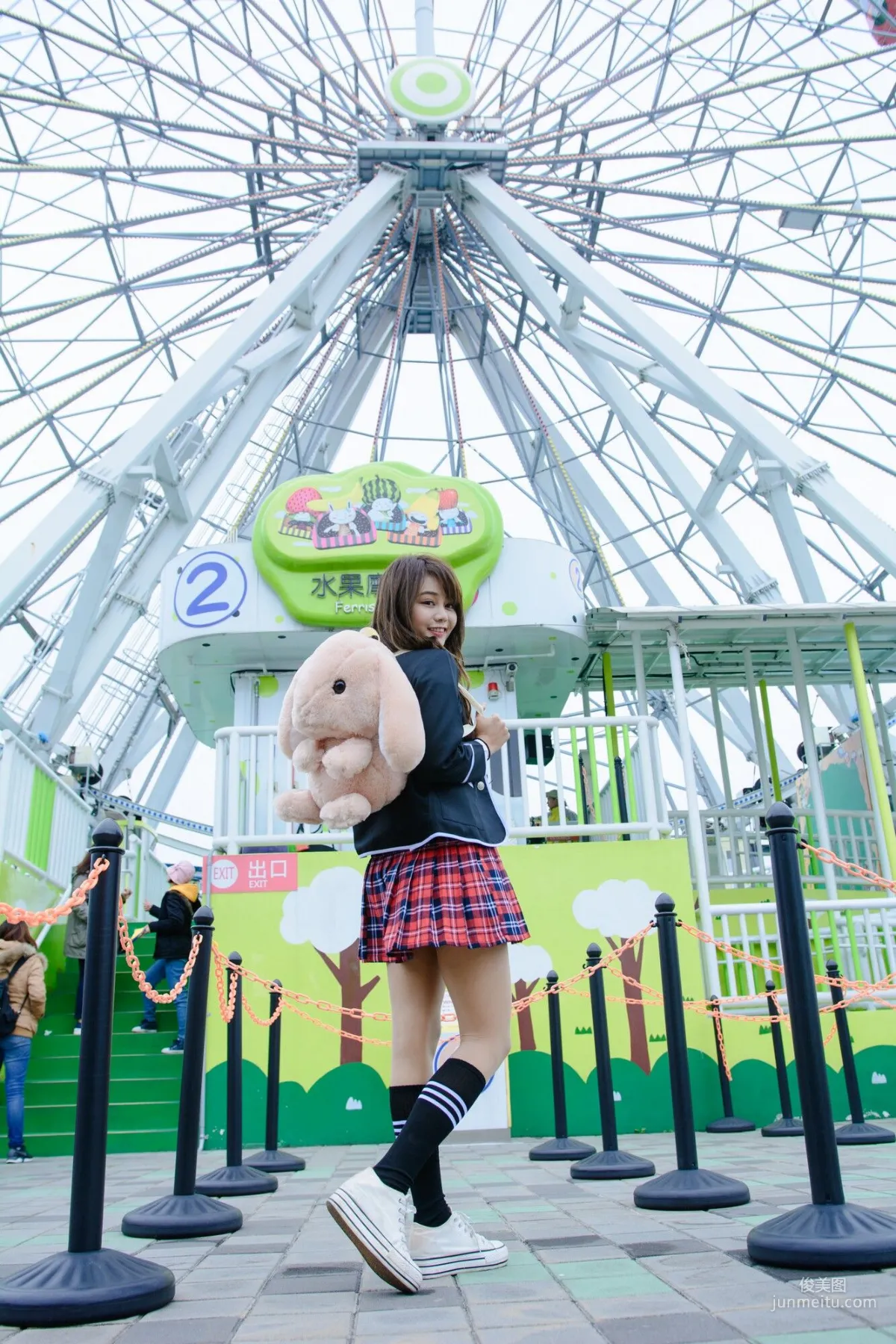 [台湾正妹] Candy孙卉彤 新兒童樂園 写真集17