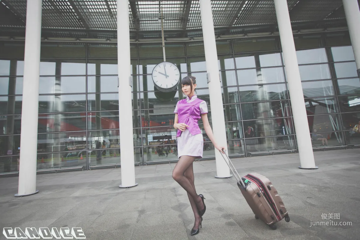 [台灣正妹] 蔡譯心Candice《空姐黑絲街拍》 寫真集 28