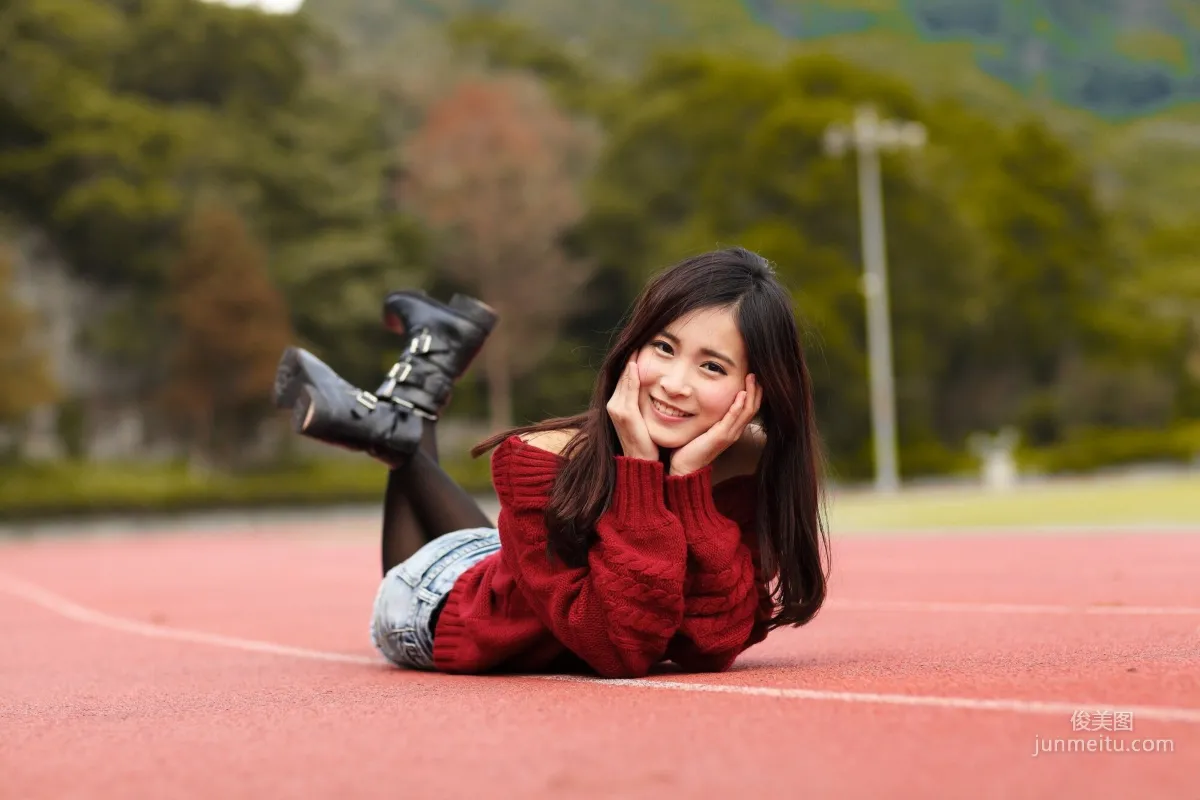 [台灣女神] 孟潔 (兩套服裝） 寫真集 32