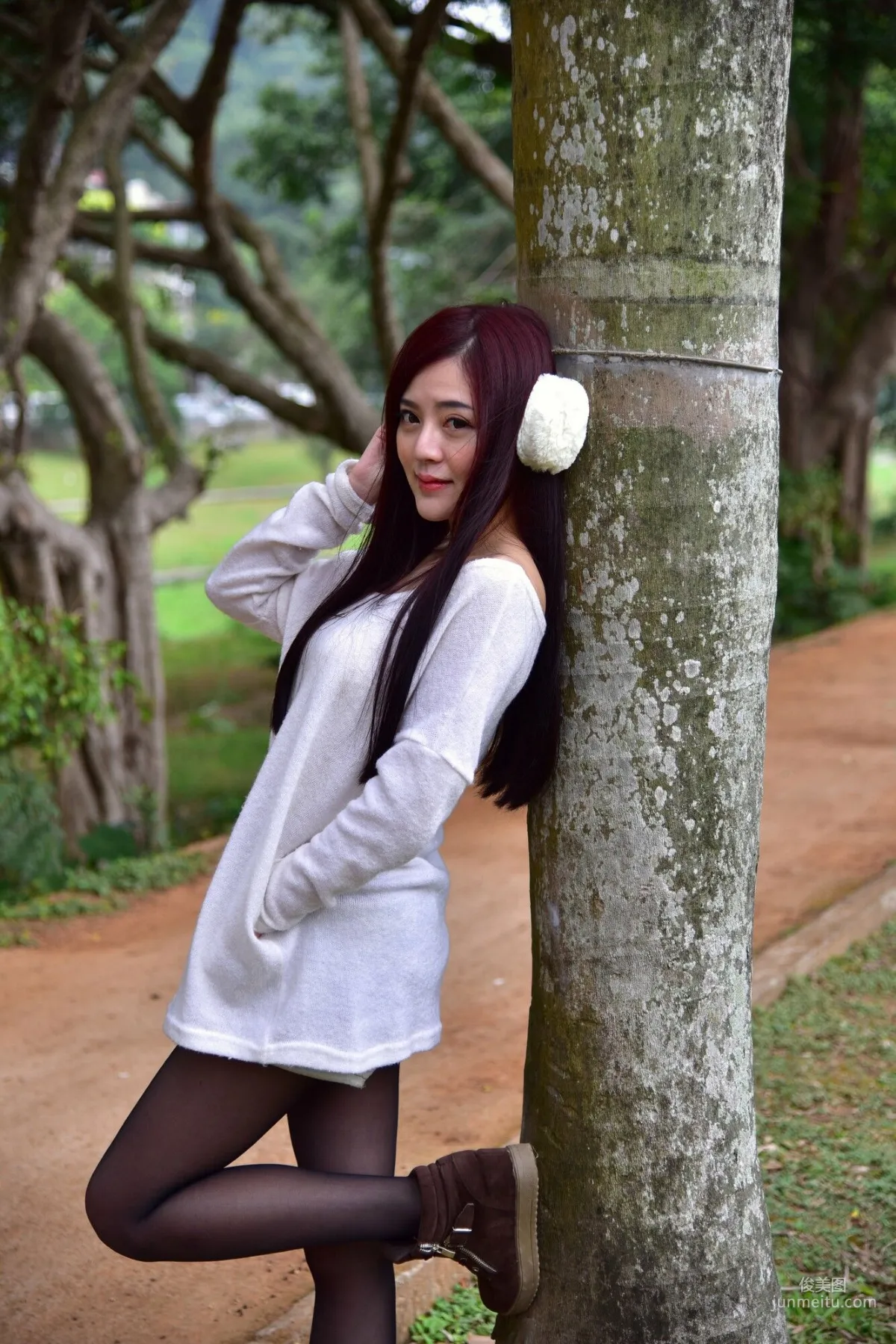 [台灣嫩模] 姜雨姗《雙溪公園》 寫真集 1